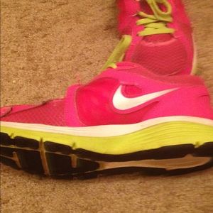 NIKE Pretty in Pink Cute!